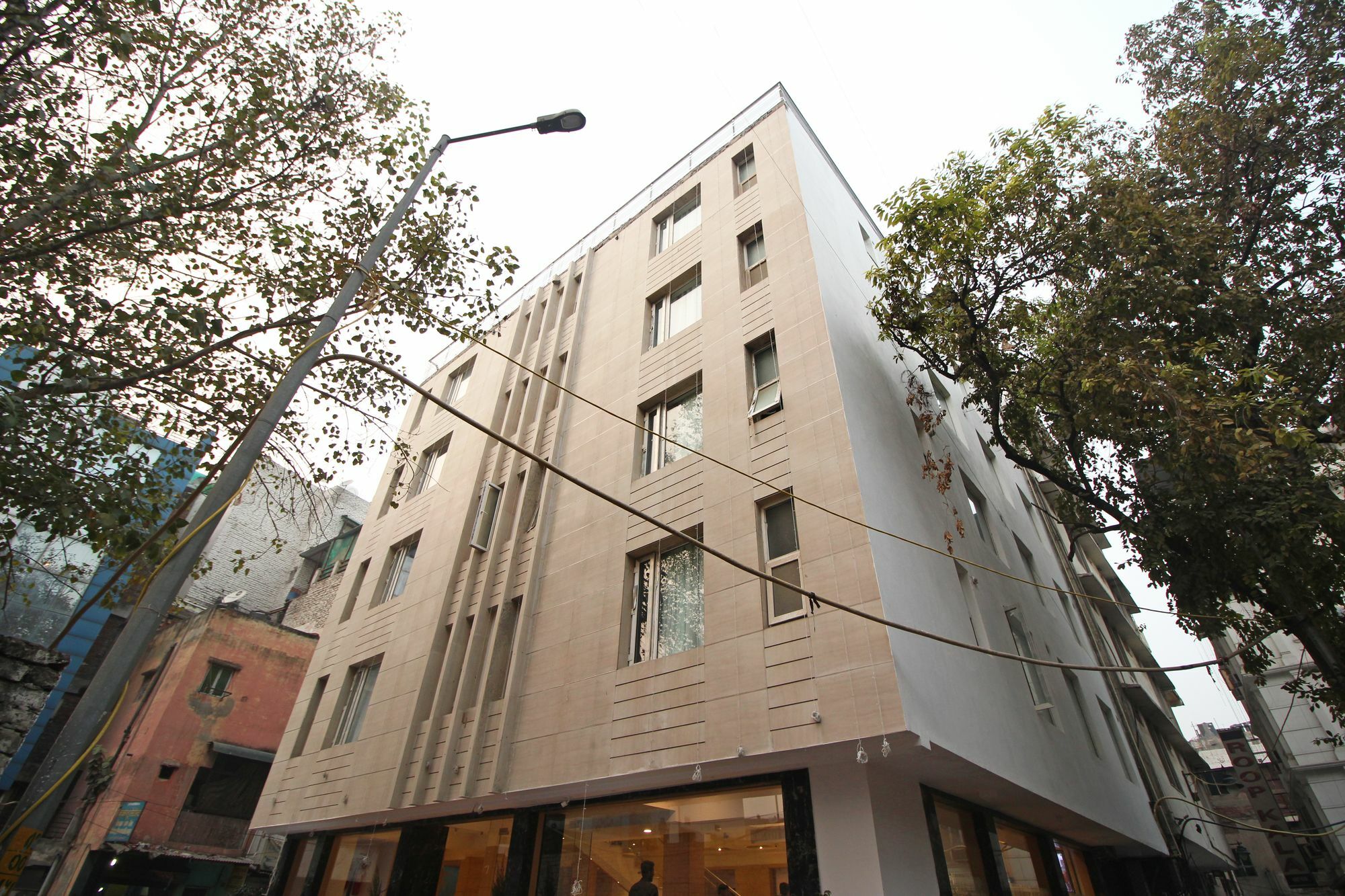 The Shanti Plaza - New Delhi Extérieur photo