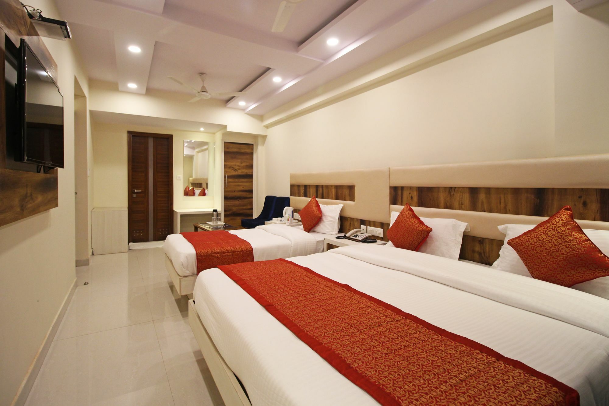 The Shanti Plaza - New Delhi Extérieur photo